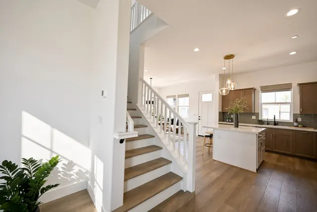 Entry & stairs