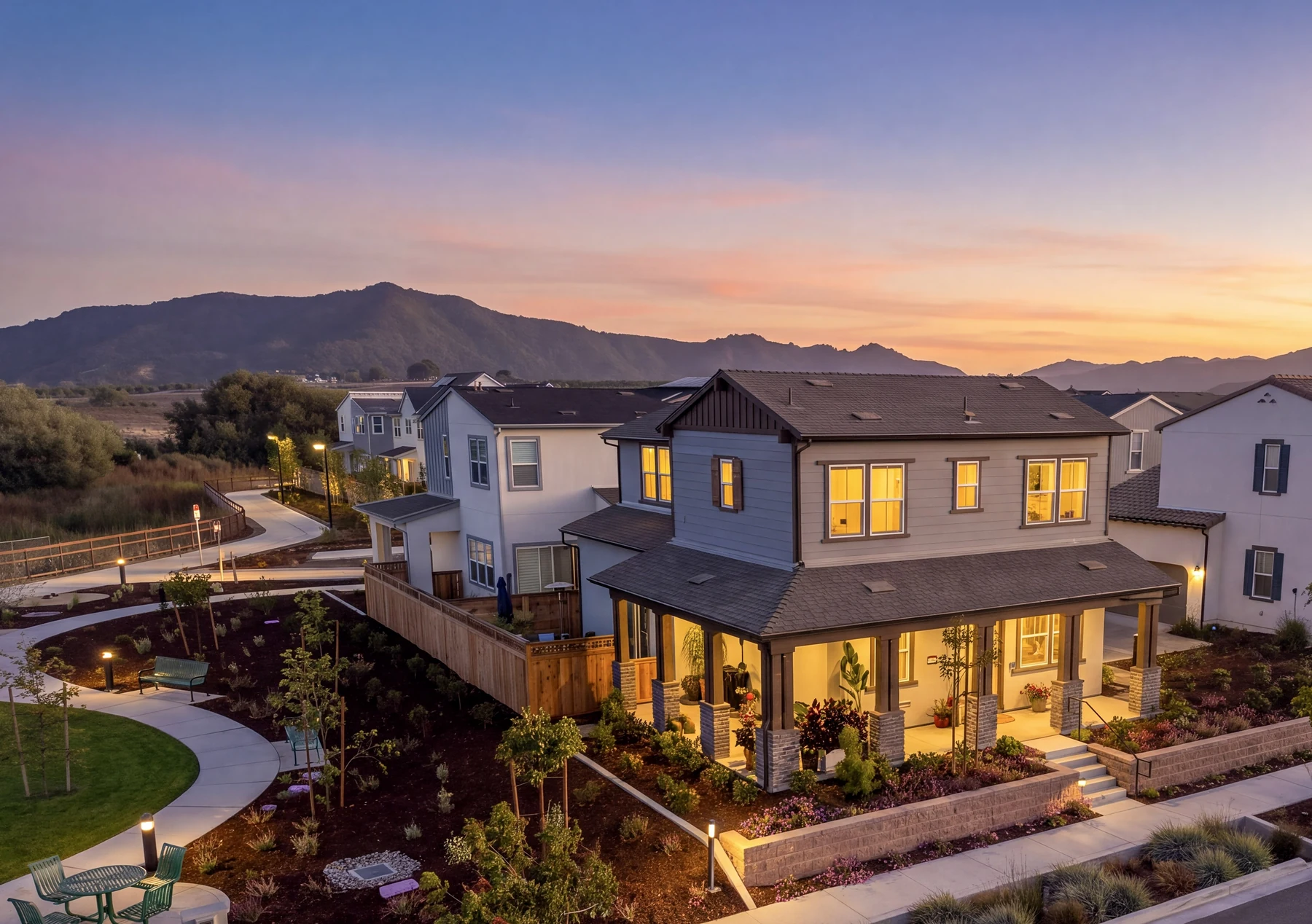 118 Kestrel Ct at sunset